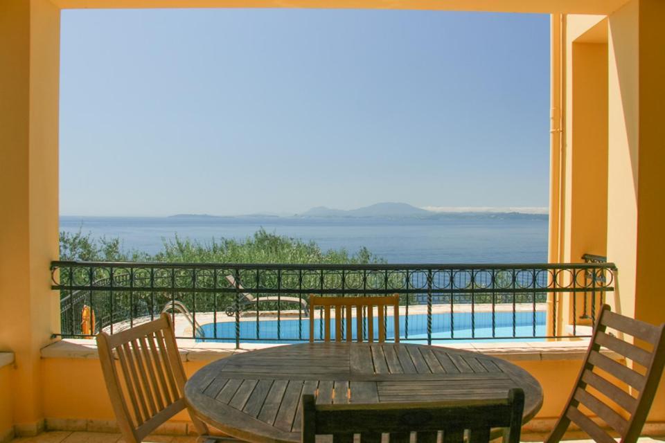 Villa Spyros Nisaki  Chambre photo
